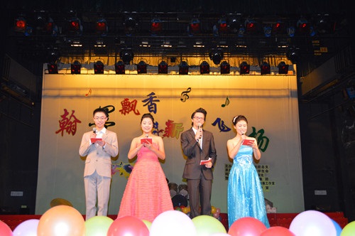 11.5 “翰墨飘香,新语飞扬”——历史文化学院2012年迎新晚会圆满落幕01