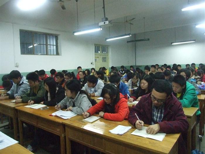 化学院团总支学习宣传贯彻习近平总书记系列讲话精神动员会
