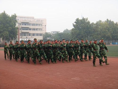 9.25 军训进行时——2012级军训圆满结束02