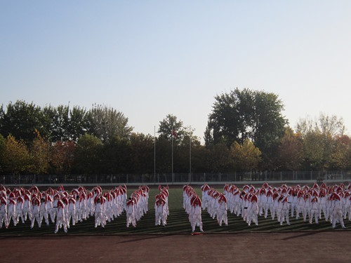 11.14 历史文化学院2012年秋季运动会顺利举行01