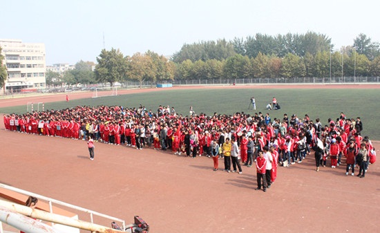 10.22 文学院2012—2013学年秋季田径运动会圆满落幕02