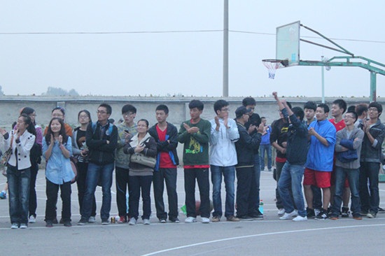 10.29 2012年迎新杯篮球赛文学院首战告捷03