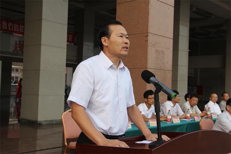 曲阜师范大学隆重举行2013—2014学年开学典礼暨军训动员大会8 - 副本