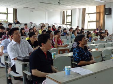 5.24 “化工论坛——2013”学术报告会圆满落幕03