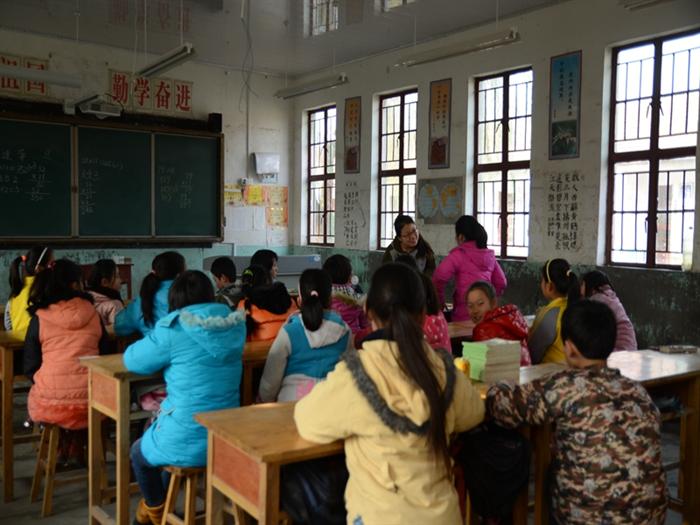 12.8化学与化工学院赴毕家村支教活动成功举行3