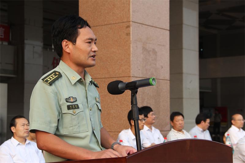 曲阜师范大学隆重举行2013—2014学年开学典礼暨军训动员大会6 - 副本