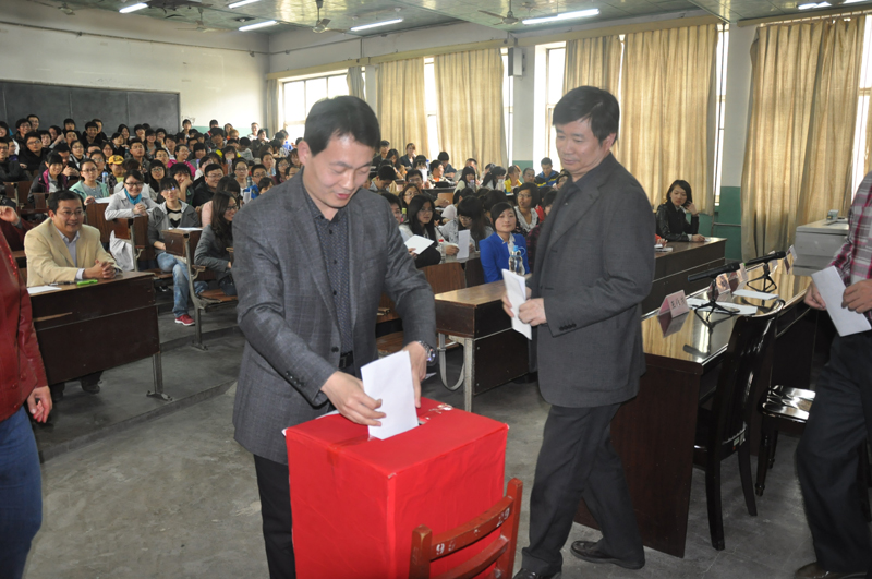 4.18 数学科学学院召开党总支换届选举大会03