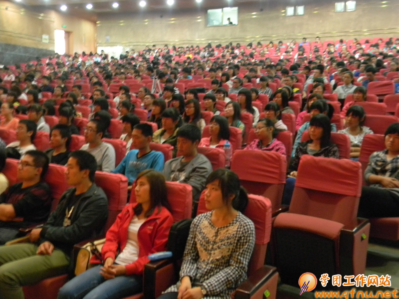 1014我校第十三届七次学生委员会宣讲大会隆重举行3