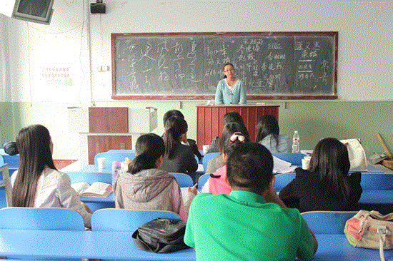 10.14 文学院2012年团总支学生会纳新工作圆满结束03