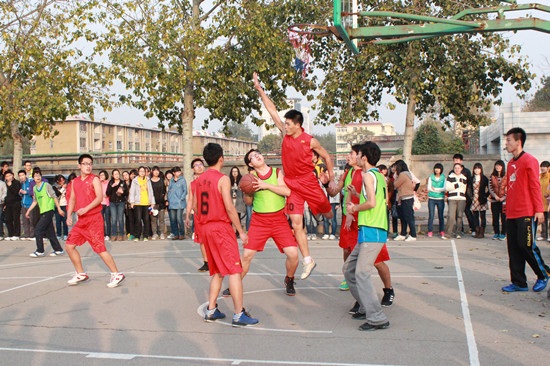 11.3 文学院出征2012迎新杯篮球赛精彩花絮01